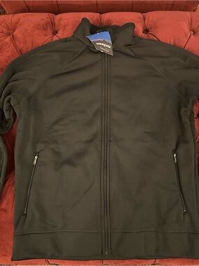 Patagonia Men's XL Full-Zip ‘Chaz’ Jacket NWT Light Stretchy Insulation piece.